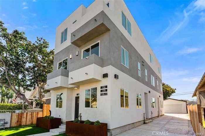 photo 1: 136 W 48th Street, Los Angeles CA 90037