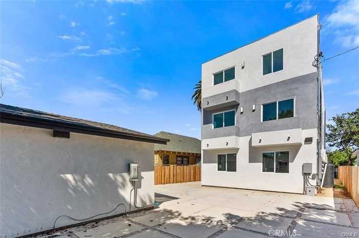 photo 5: 136 W 48th Street, Los Angeles CA 90037