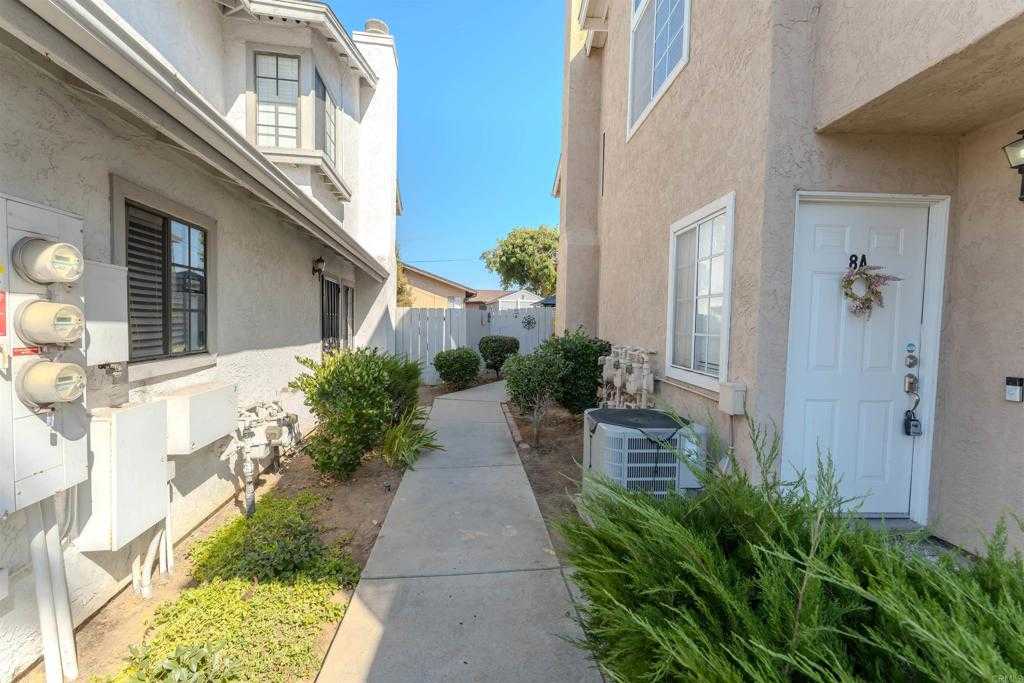 photo 2: 1465 E Lexington Avenue, El Cajon CA 92019