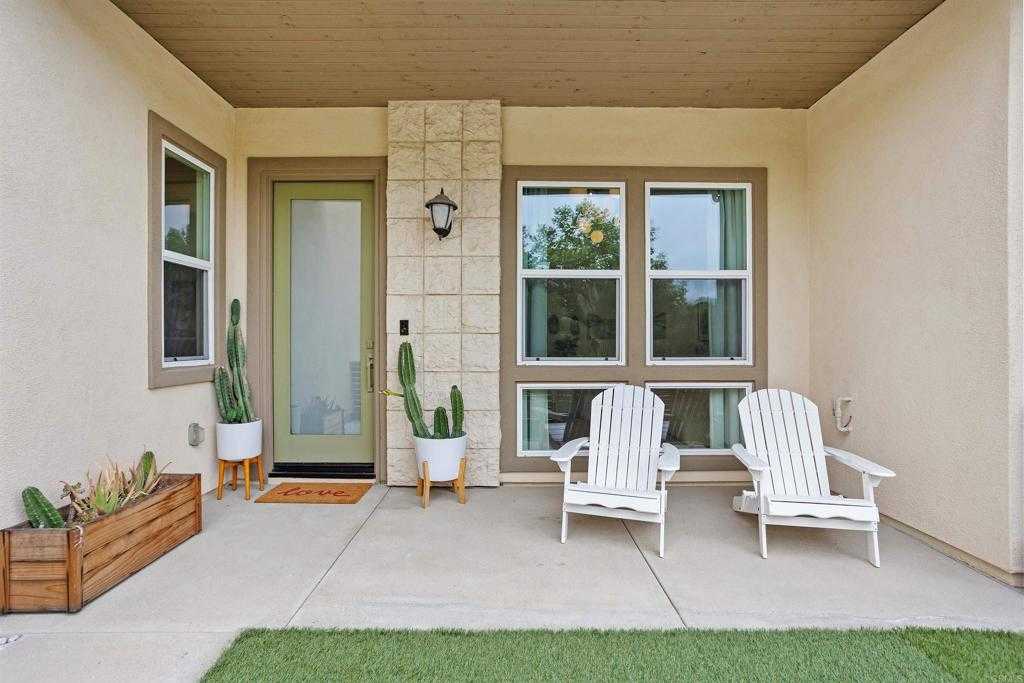 photo 2: 719 Adelaide Cir, Encinitas CA 92024