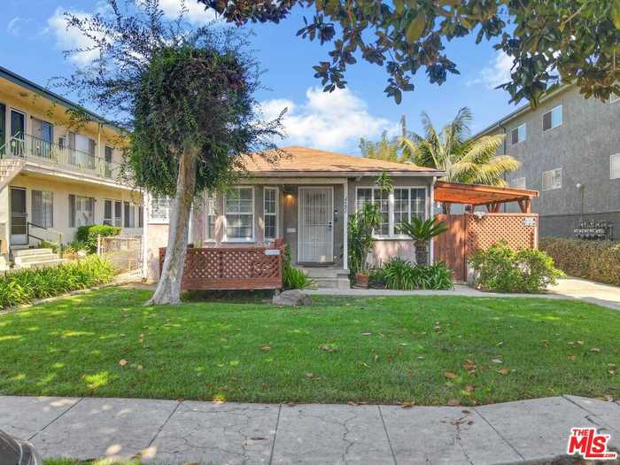 photo 1: 2492 Corinth Avenue, Los Angeles CA 90064