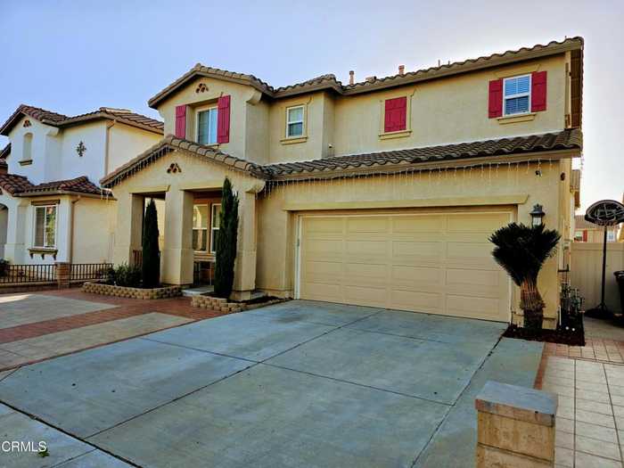 photo 2: 657 Ibiza Lane, Oxnard CA 93035