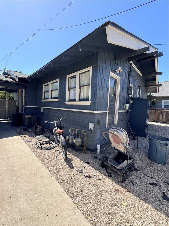 photo 2: 2311 E 6th Street, Long Beach CA 90814