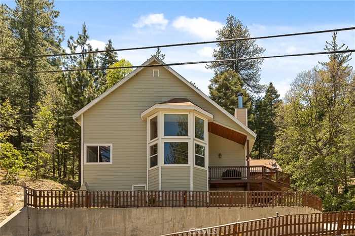 photo 1: 26648 Thunderbird Drive, Lake Arrowhead CA 92391