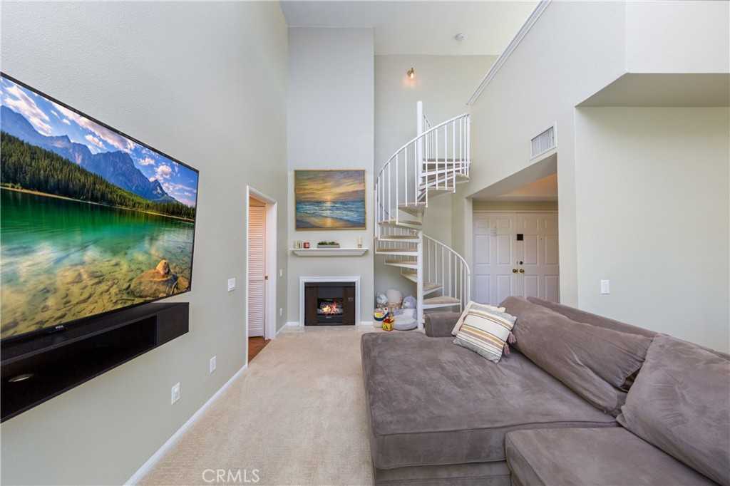 photo 3: 13220 Valleyheart Drive Unit 306, Studio City CA 91604