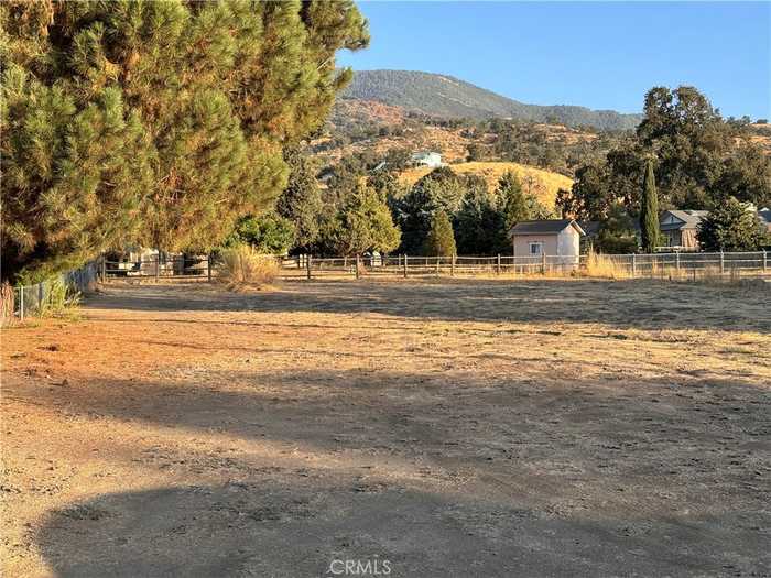 photo 13: Tanforan Drive, Tehachapi CA 93561