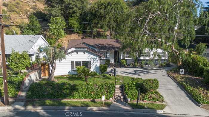 photo 1: 2020 Oak Valley Road, Glendale CA 91208