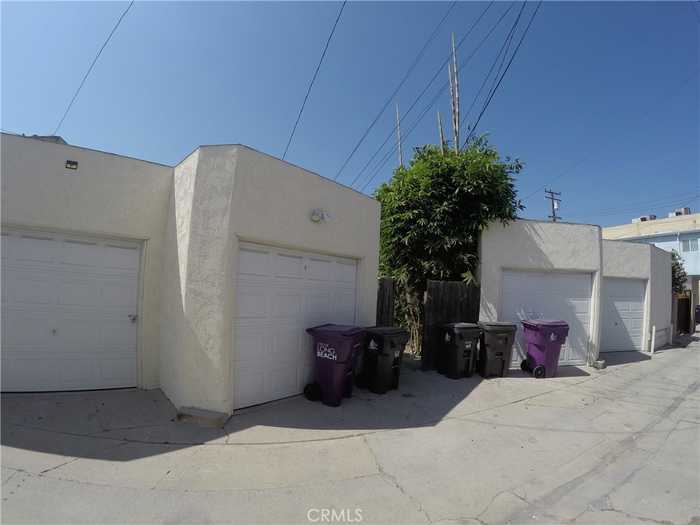 photo 7: 178 Saint Joseph Avenue, Long Beach CA 90803