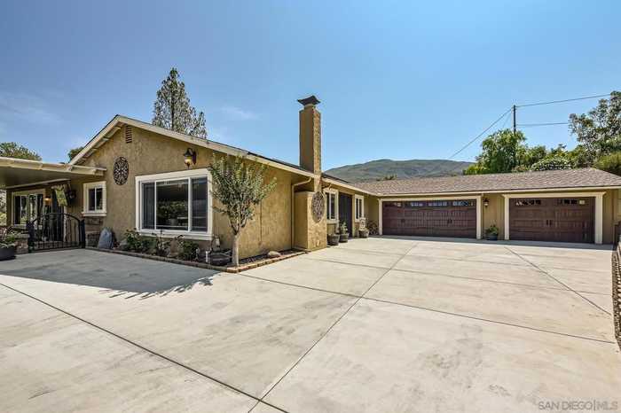 photo 1: 3006 N Victoria Drive, Alpine CA 91901