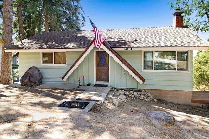 photo 1: 30611 Ferndale Drive, Running Springs CA 92382