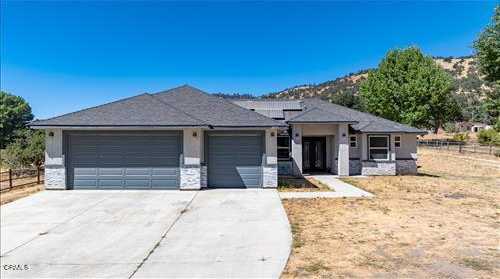 photo 1: 28551 Bear Valley Road, Tehachapi CA 93561