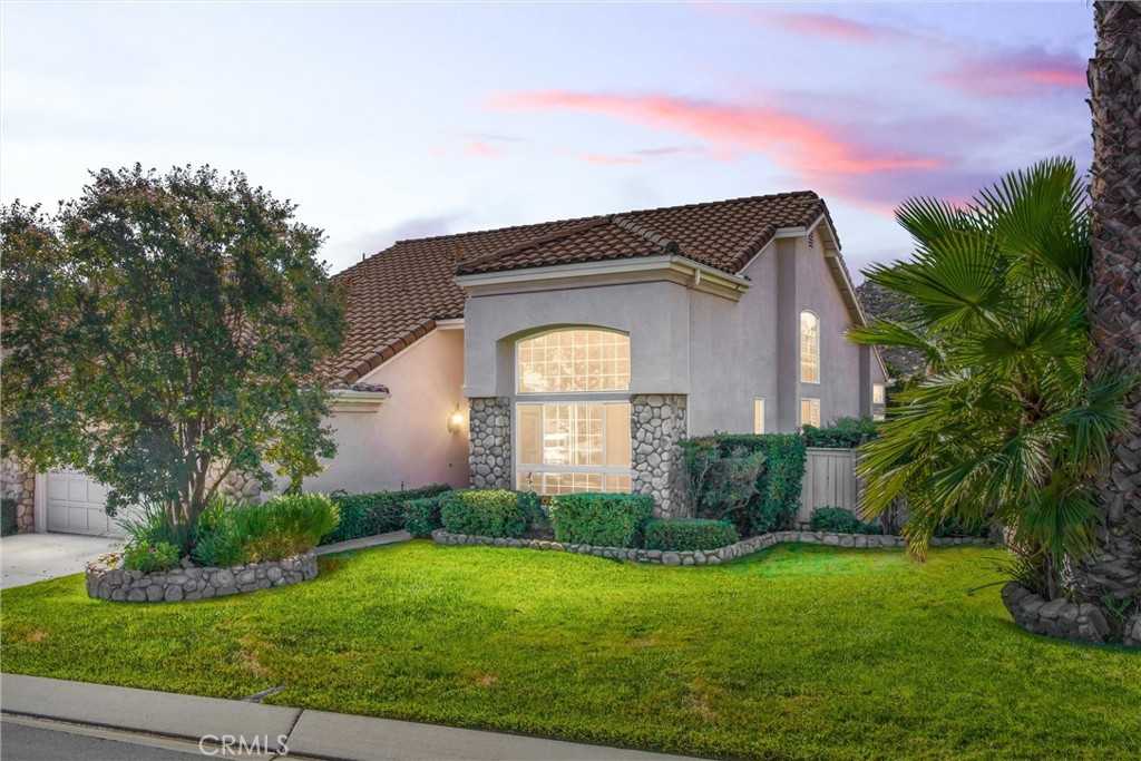 photo 1: 4958 Mission Hills Drive, Banning CA 92220