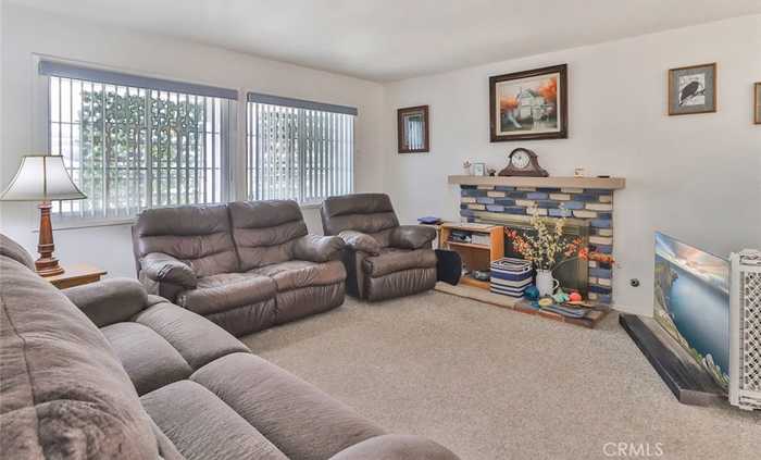 photo 2: 1376 Coventry Avenue, Ventura CA 93004