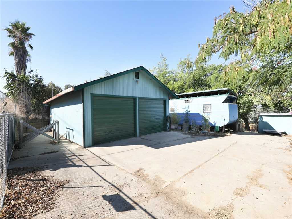 photo 1: 3757 Pine Avenue, Clearlake CA 95422