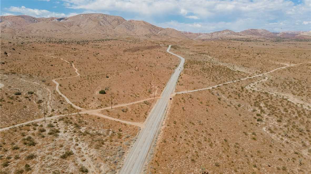 photo 3: Tehachapi Willow Springs Road, Rosamond CA 93560