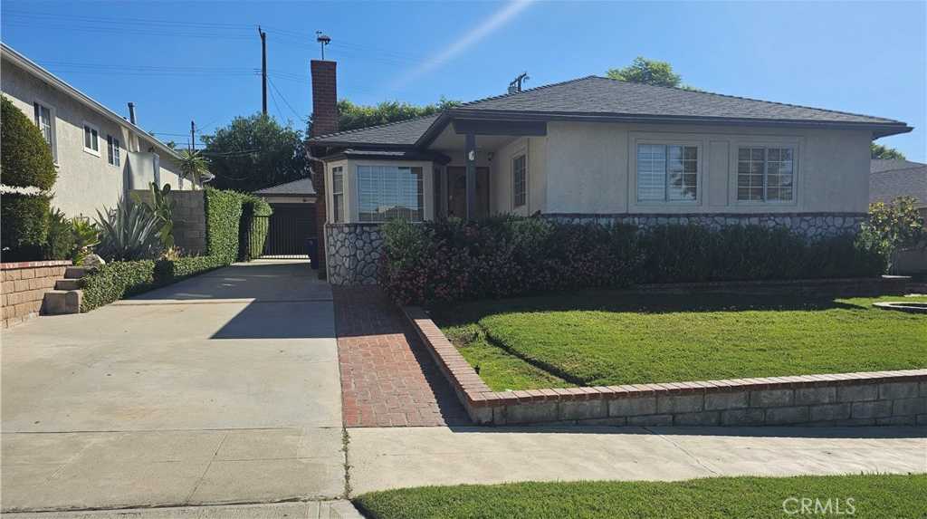 photo 2: 2940 N Brighton Street, Burbank CA 91504