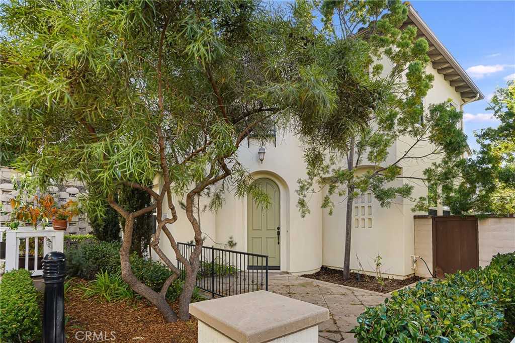 photo 1: 6081 Roselle Meadows Trail, San Diego CA 92130