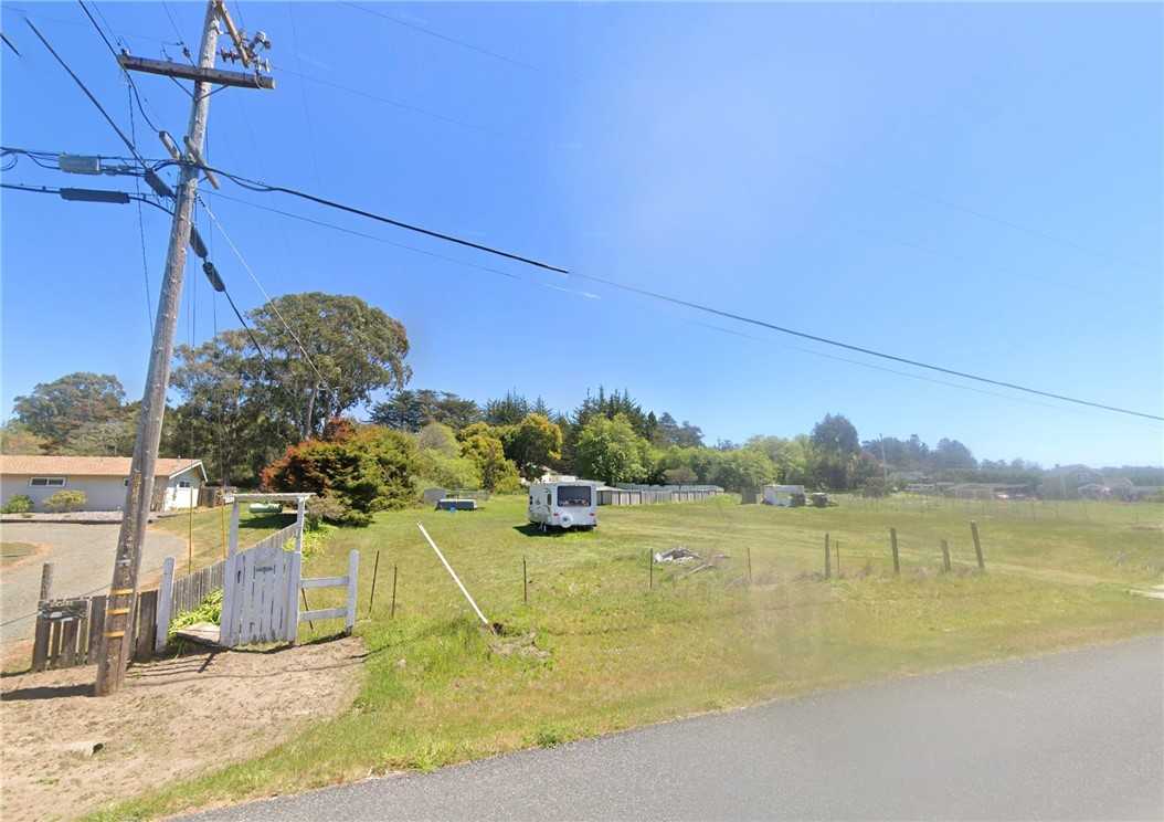 photo 2: 24581 Ward Avenue, Fort Bragg CA 95437