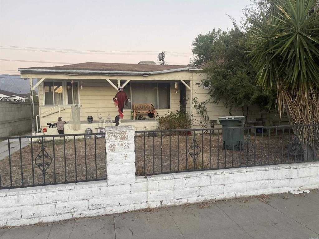 photo 1: 2030 N Brighton Street, Burbank CA 91504