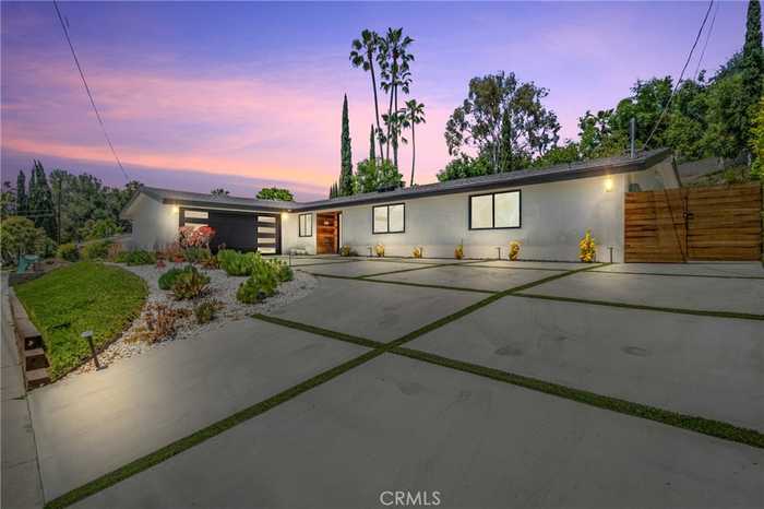 photo 20: 20823 Collins Street, Woodland Hills CA 91367