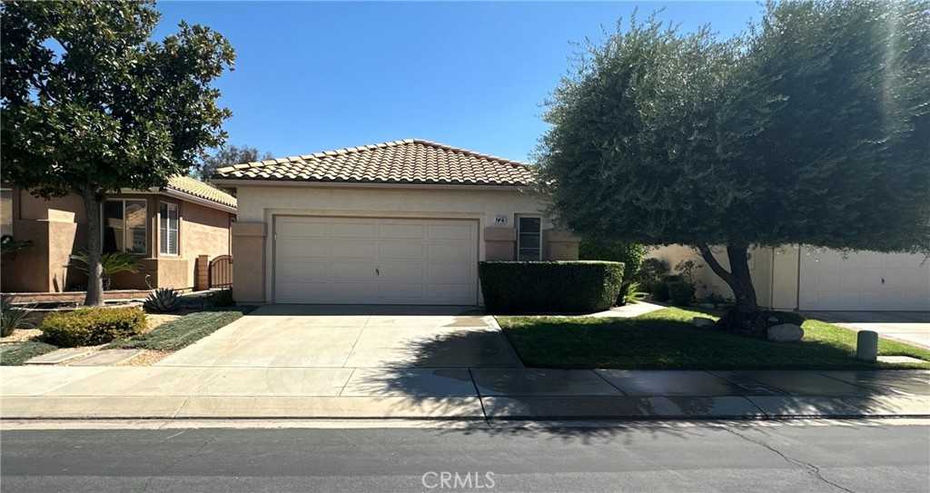 photo 1: 721 Big Spring Drive, Banning CA 92220