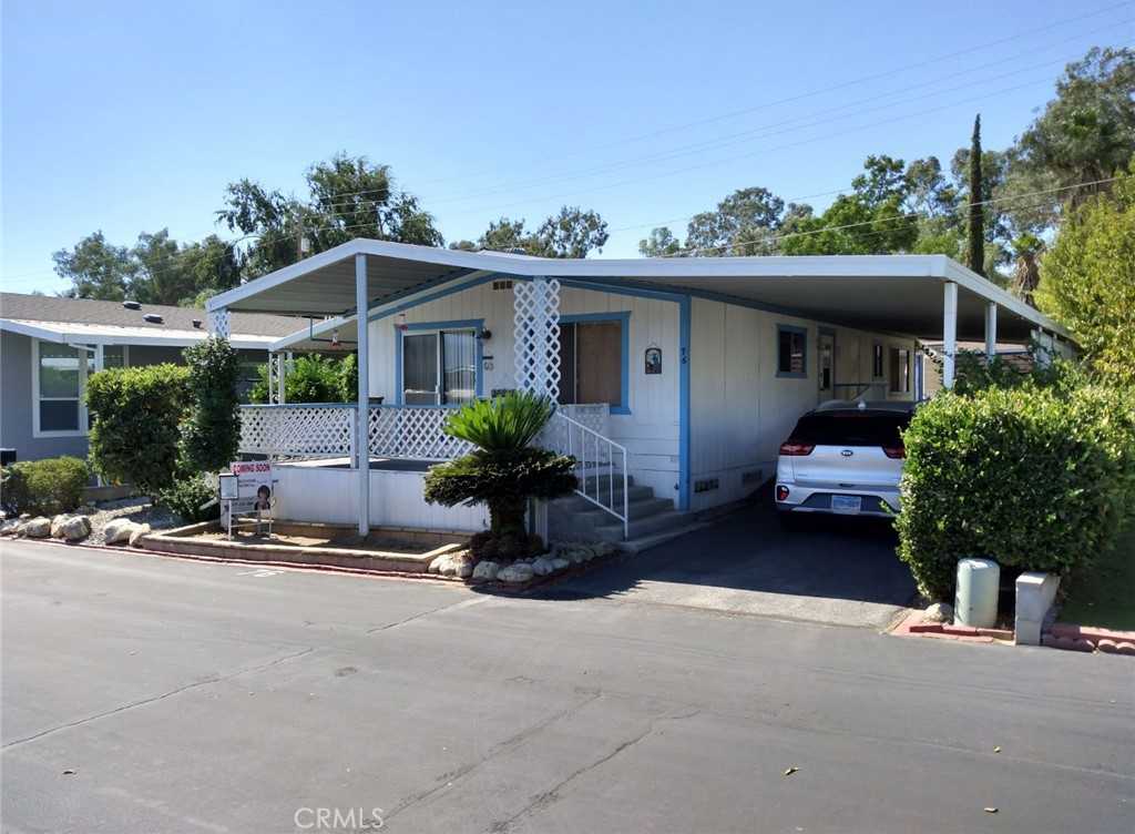 photo 2: 2200 W Wilson Street Unit 76, Banning CA 92220