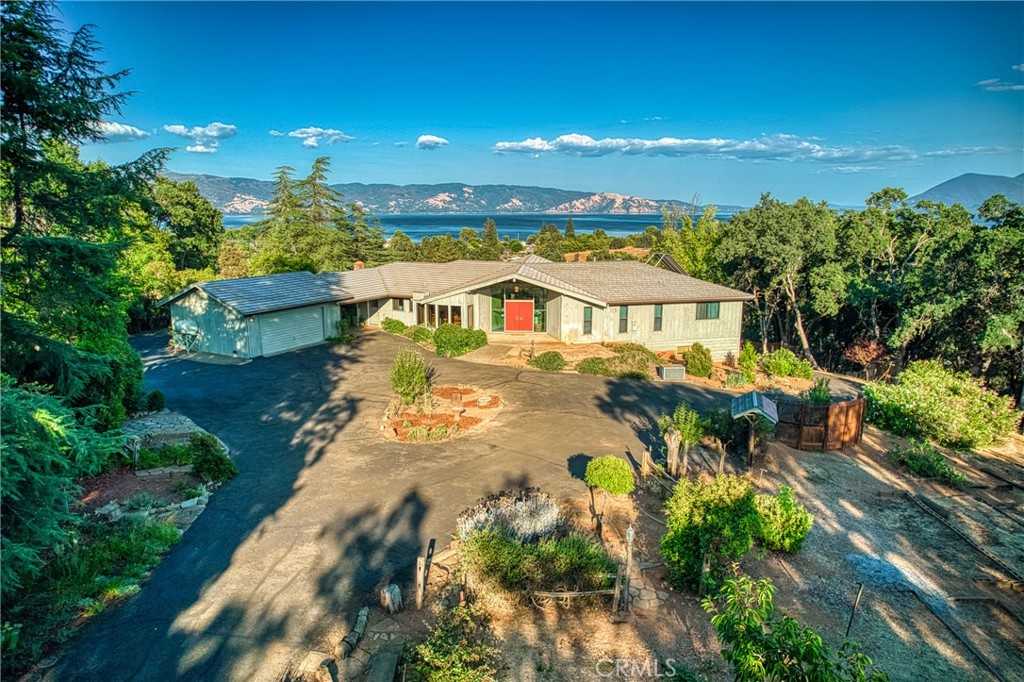 photo 2: 807 Crystal Lake Way, Lakeport CA 95453