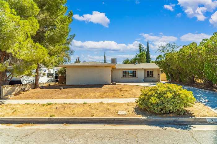 photo 2: 336 E Avenue R6, Palmdale CA 93550