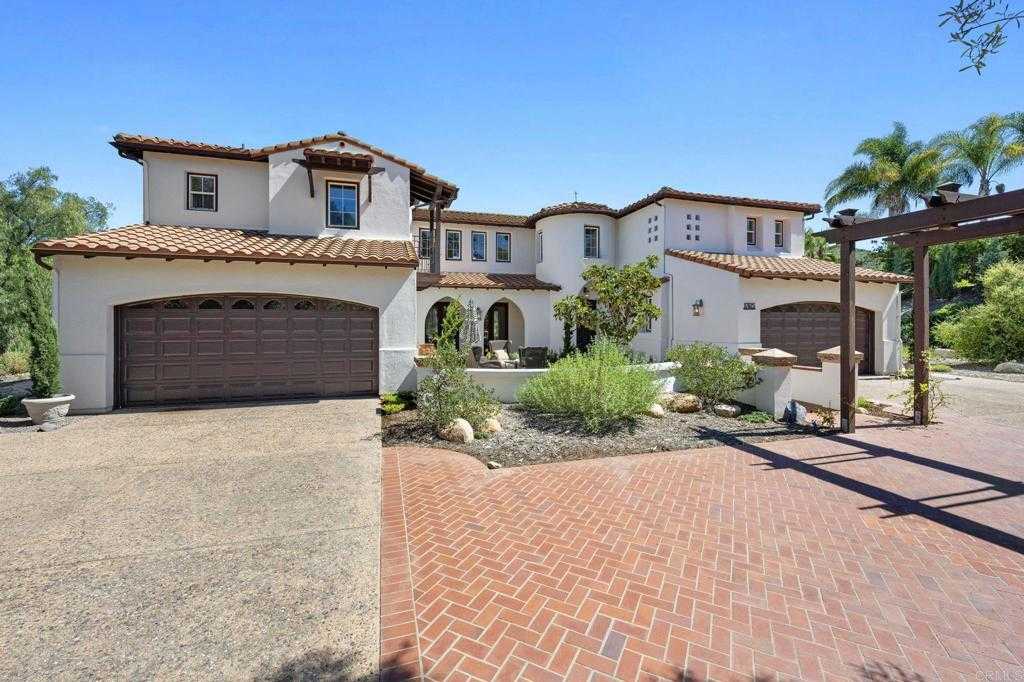 photo 1: 17625 Butterfield Trail, Poway CA 92064