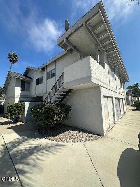 photo 1: 2543 E Harbor Boulevard Unit 2, Ventura CA 93001