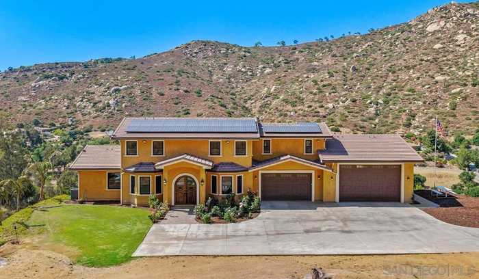 photo 2: 18585 Deer Valley Estates, Poway CA 92064