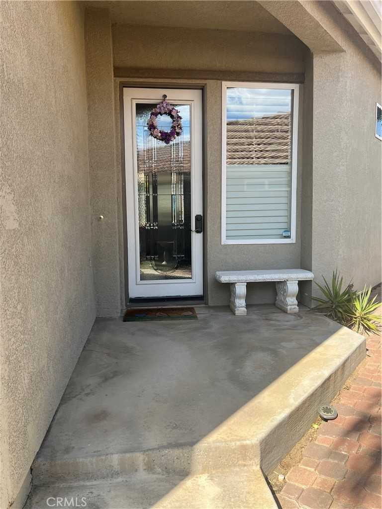 photo 3: 798 Twin Hills Drive, Banning CA 92220