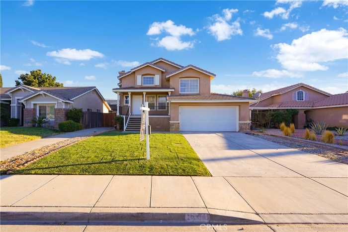 photo 1: 1904 Ivory Avenue, Palmdale CA 93550