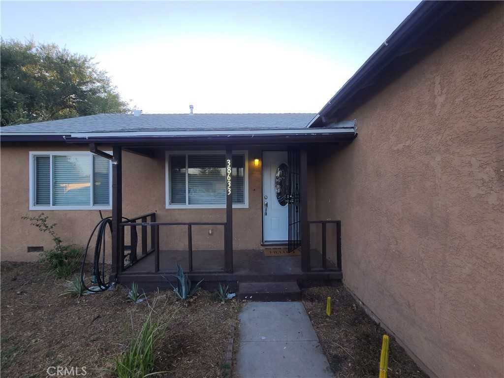 photo 1: 38633 Glenbush Avenue, Palmdale CA 93550