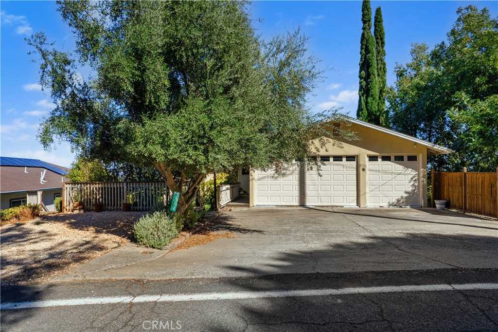 photo 2: 3584 Knob Cone Drive, Kelseyville CA 95451