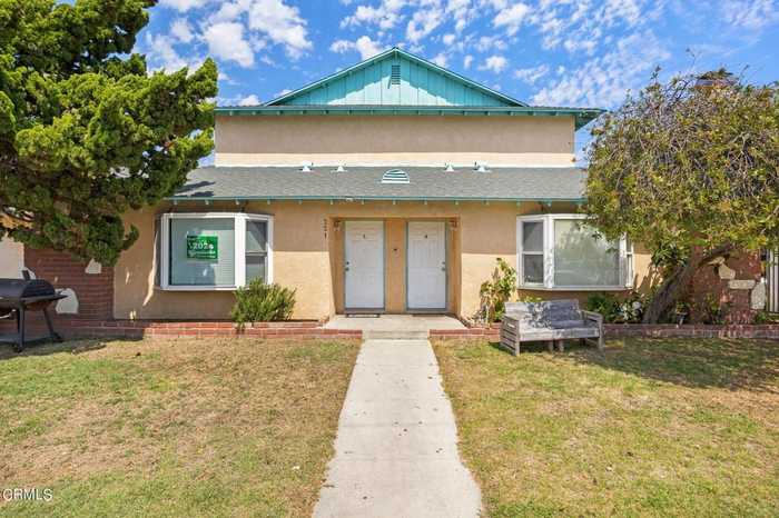 photo 1: 221 Chester Way, Oxnard CA 93033