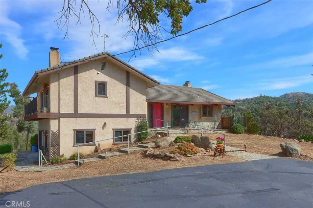 photo 1: 4111 Ben Hur Road, Mariposa CA 95338