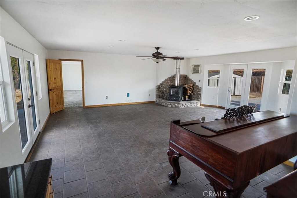 photo 2: 35225 Small Road, Palmdale CA 93550