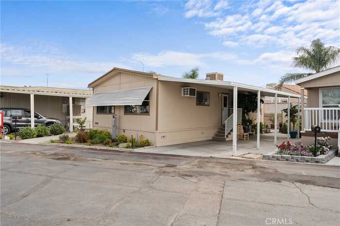 photo 2: 17455 Marygold Avenue Unit 39, Bloomington CA 92316