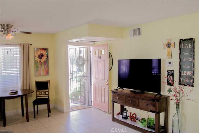 photo 2: 2554 Olive Drive Unit 171, Palmdale CA 93550