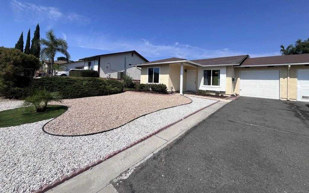 photo 1: 4554 Royal Oak Dr, Oceanside CA 92056