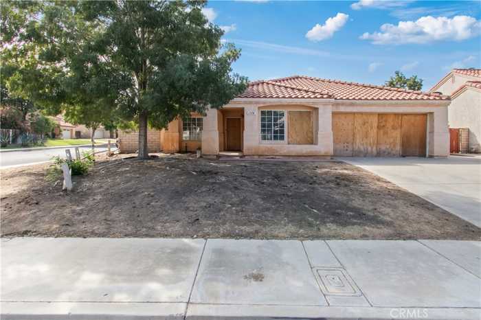 photo 1: 1574 E Avenue R7, Palmdale CA 93550