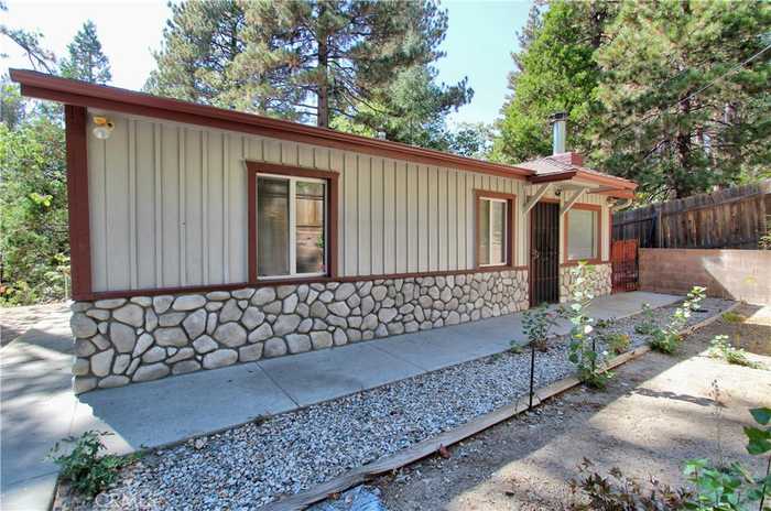 photo 14: 32159 Cove Circle, Running Springs CA 92382