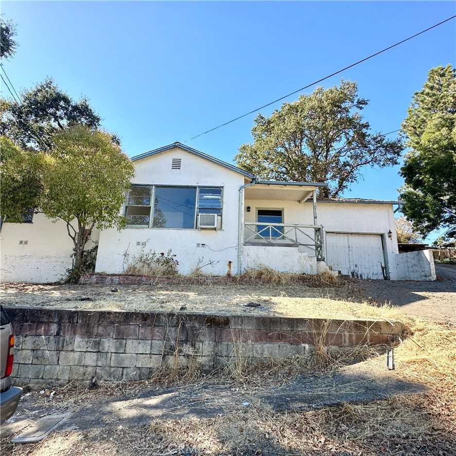 photo 1: 301 N High Street, Lakeport CA 95453