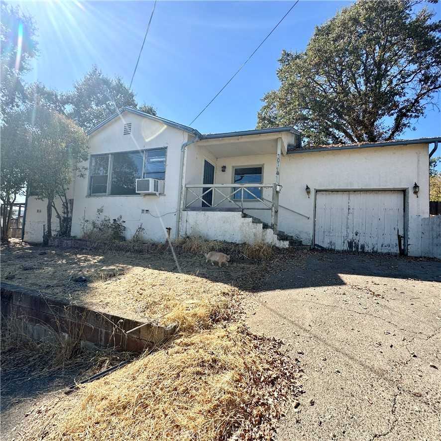 photo 2: 301 N High Street, Lakeport CA 95453