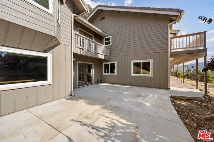 photo 2: 24500 Deertrail Drive, Tehachapi CA 93561