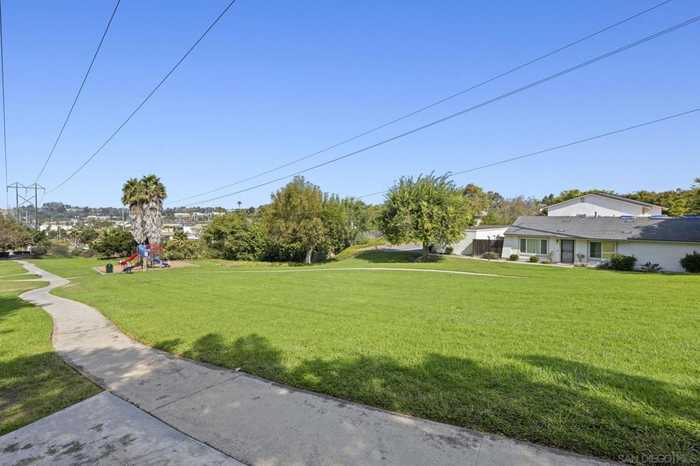 photo 25: 3684 Cliff Way, Oceanside CA 92056