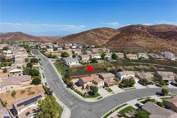 photo 2: 34116 Camelina Street, Lake Elsinore CA 92532