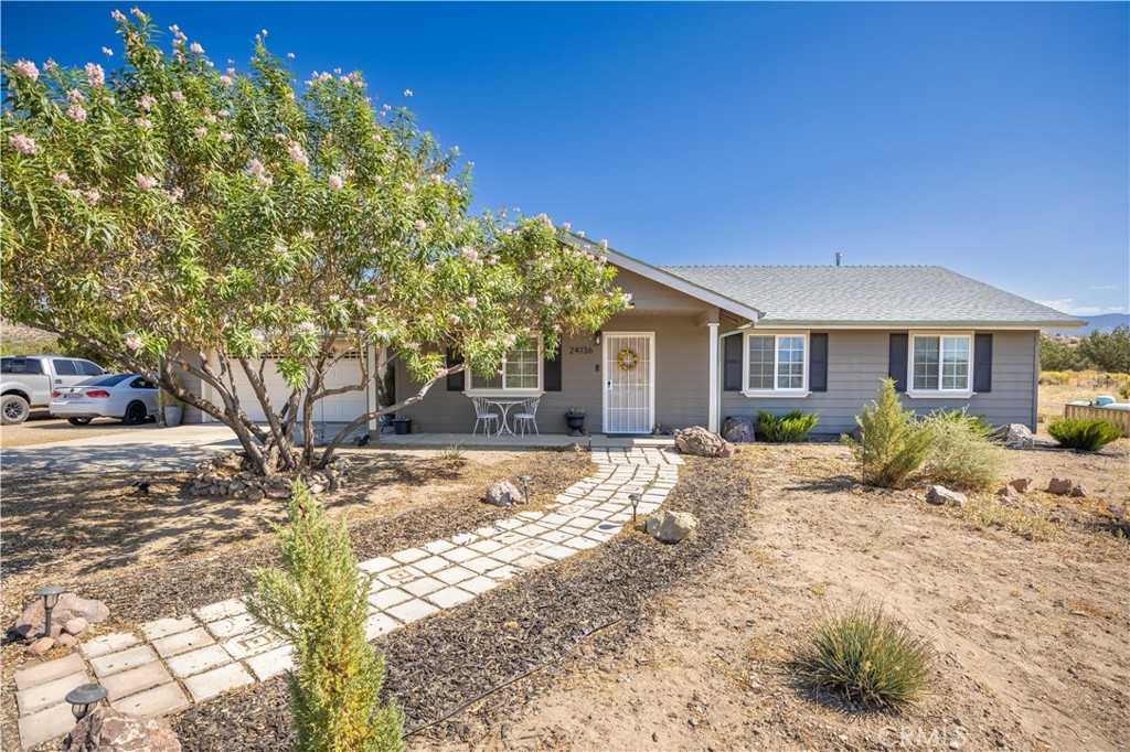 photo 1: 24136 Quail Estates Lane, Tehachapi CA 93561