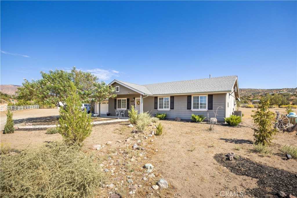 photo 2: 24136 Quail Estates Lane, Tehachapi CA 93561